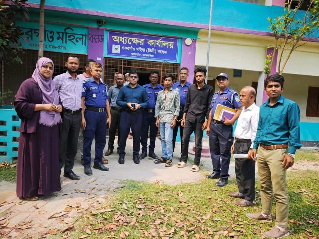 এসএসসি পরীক্ষায় নকল সরবরাহের দায়ে ২ জন আটক ও পরীক্ষার্থী বহিষ্কার ১