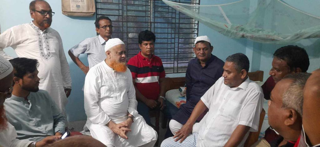 অসুস্থ বিএনপি নেতা আলালকে দেখতে গেলেন রবিউল আউয়াল লাভলু