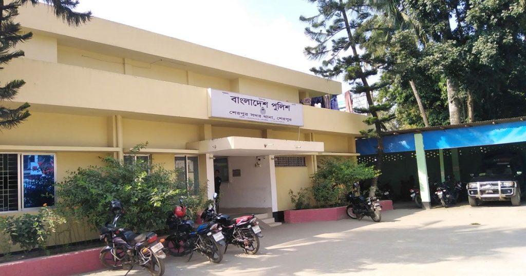 <span>1 / </span>শেরপুরে এসআইয়ের ঝু’লন্ত ম’রদে’হ উদ্ধার