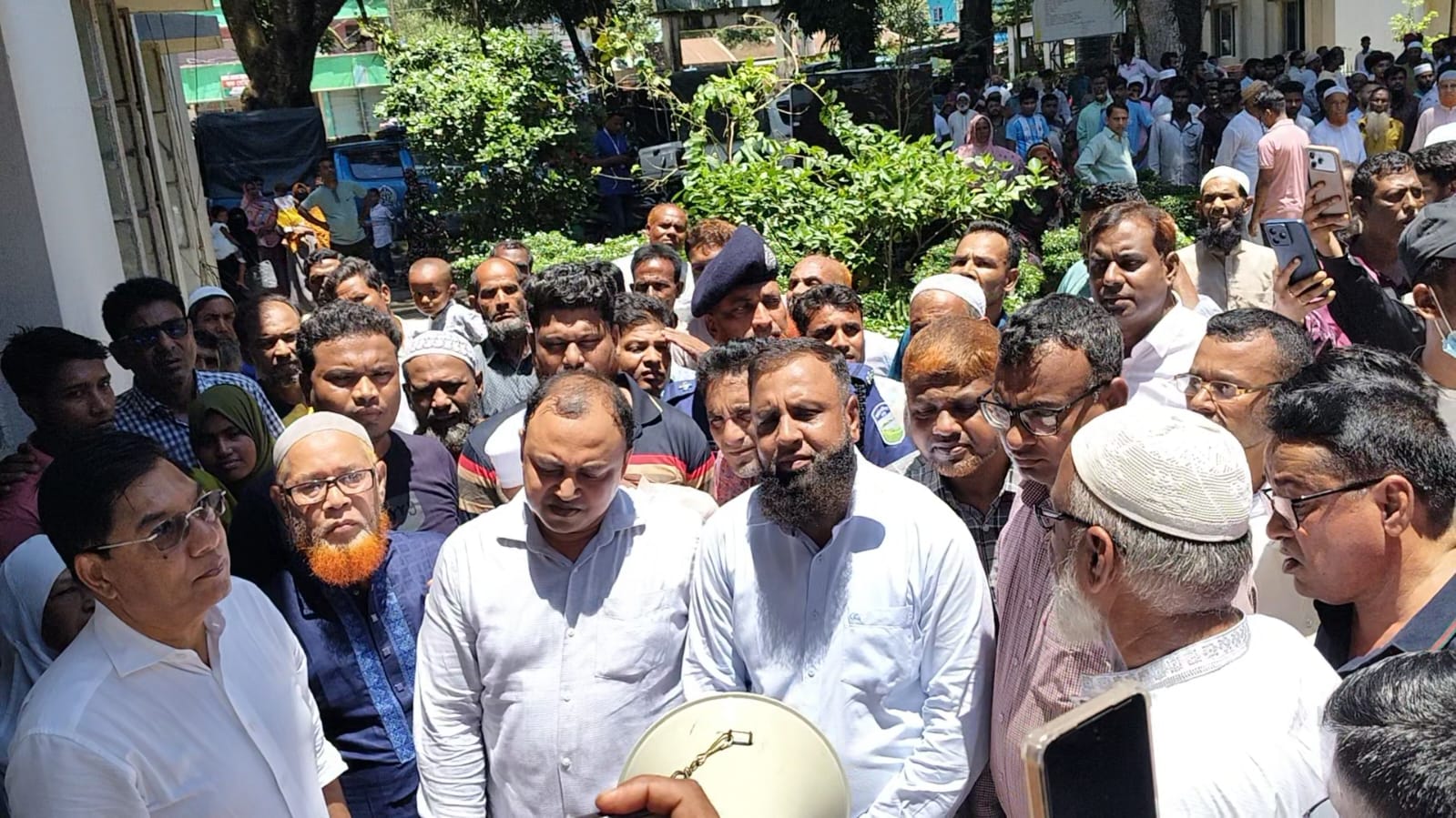 বকশীগঞ্জে স্বাস্থ্য কমপ্লেক্সে সোলার প্যানেল উদ্বোধন করেন প্রতিমন্ত্রী মিল্লাত